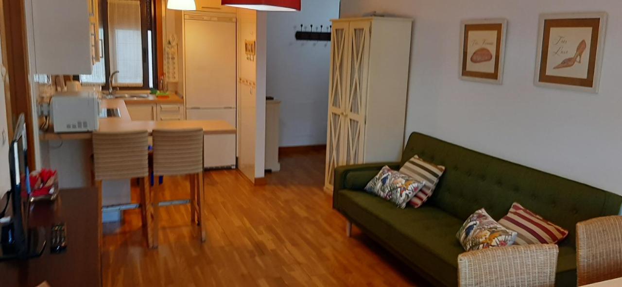 Apartamento Centro De Sanxenxo Con Garaje Exterior photo